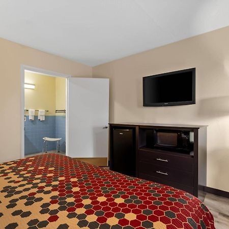 Econo Lodge Fredericksburg Near I-95 מראה חיצוני תמונה